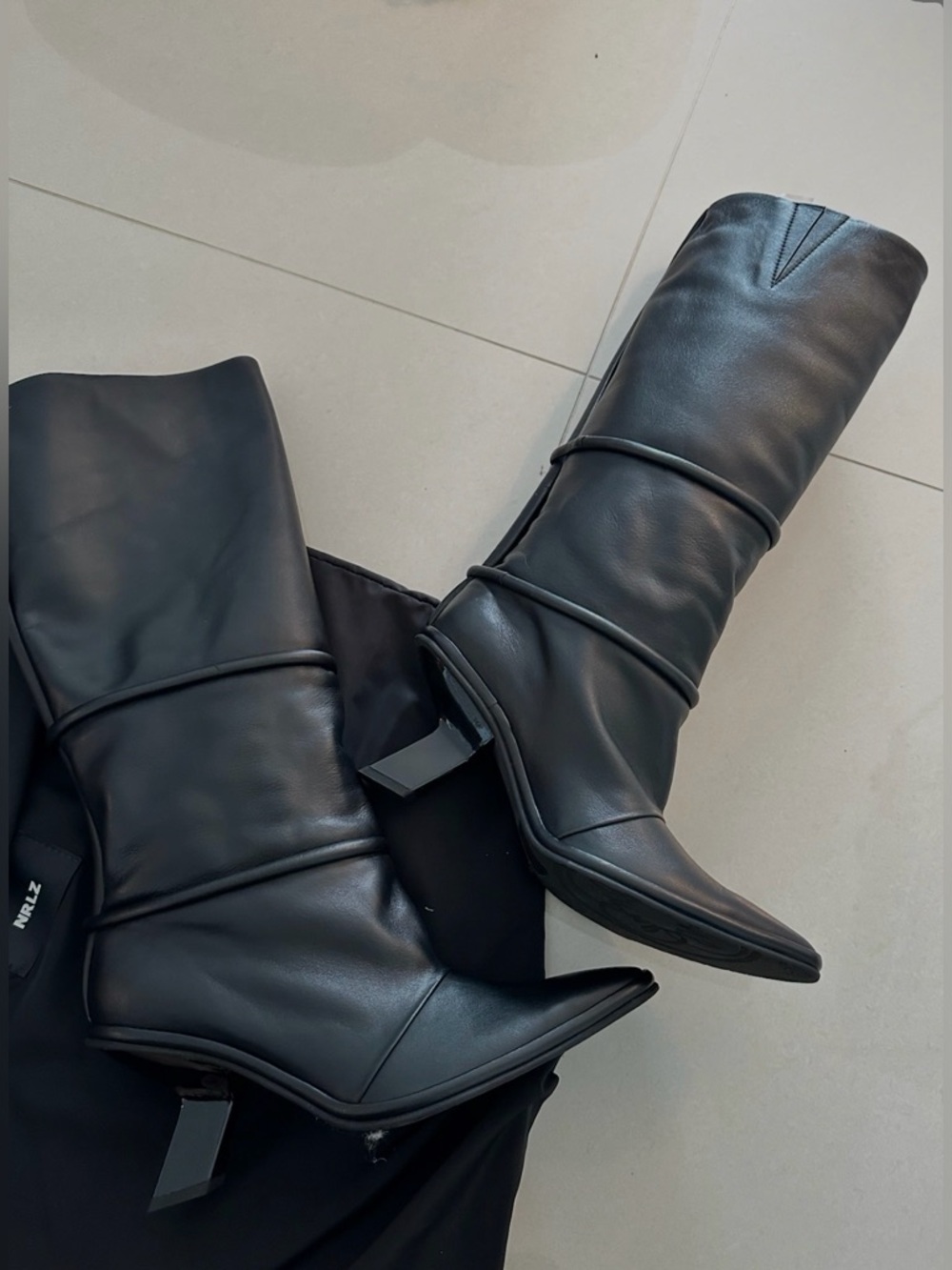 Women's Black Mid-Calf Heeled Boots - Sleek Pointed Toe